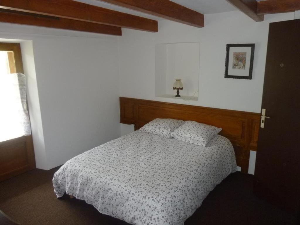 Auberge Roche Grande Entraunes Екстериор снимка
